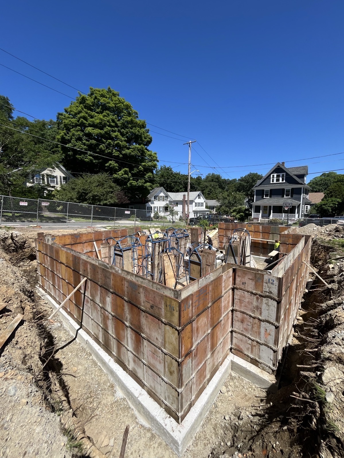 Full foundation formwork in place after a structure knockdown